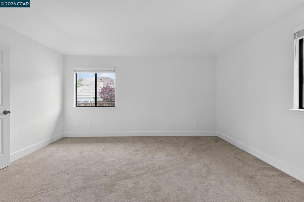 40 Saint Tropez Ct Property Photo 12