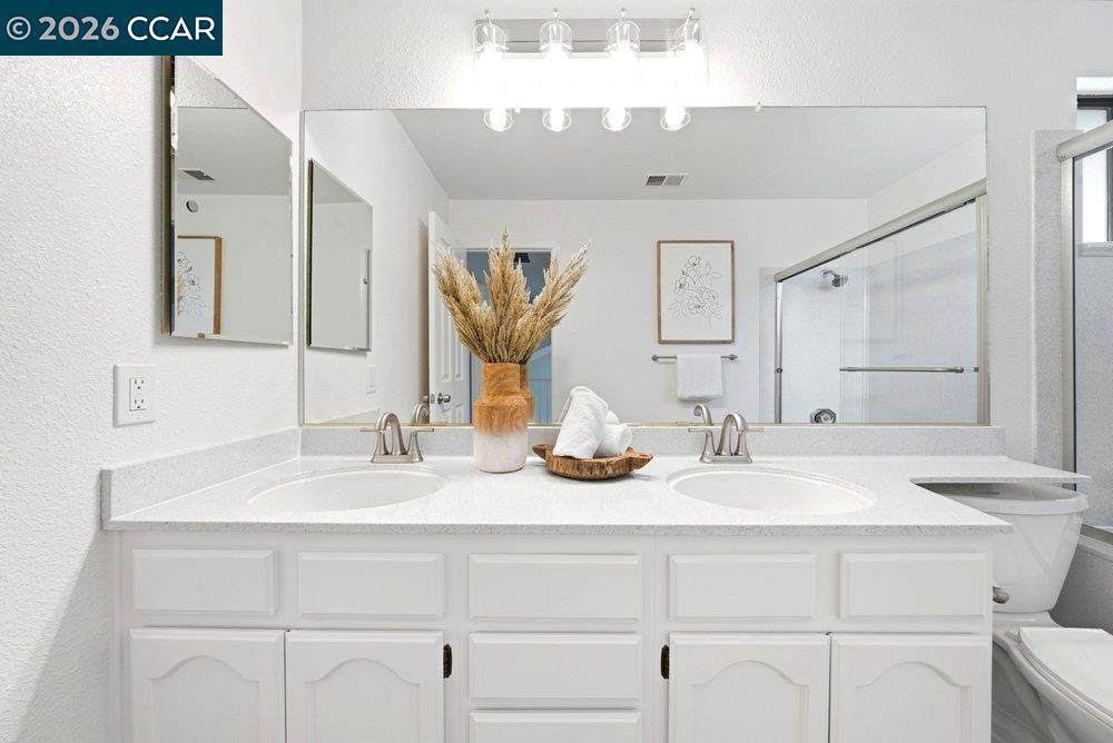 40 Saint Tropez Ct Property Photo 42
