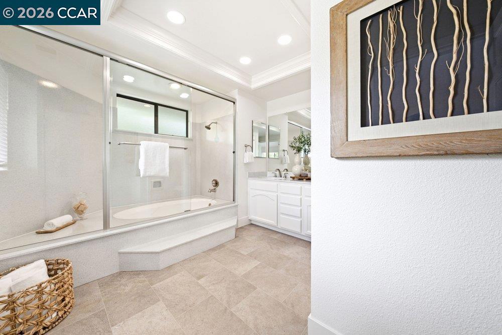 40 Saint Tropez Ct Property Photo 43
