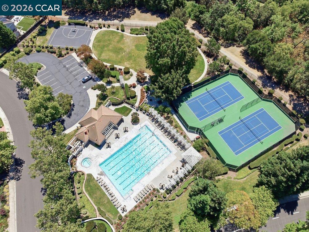 40 Saint Tropez Ct Property Photo 55