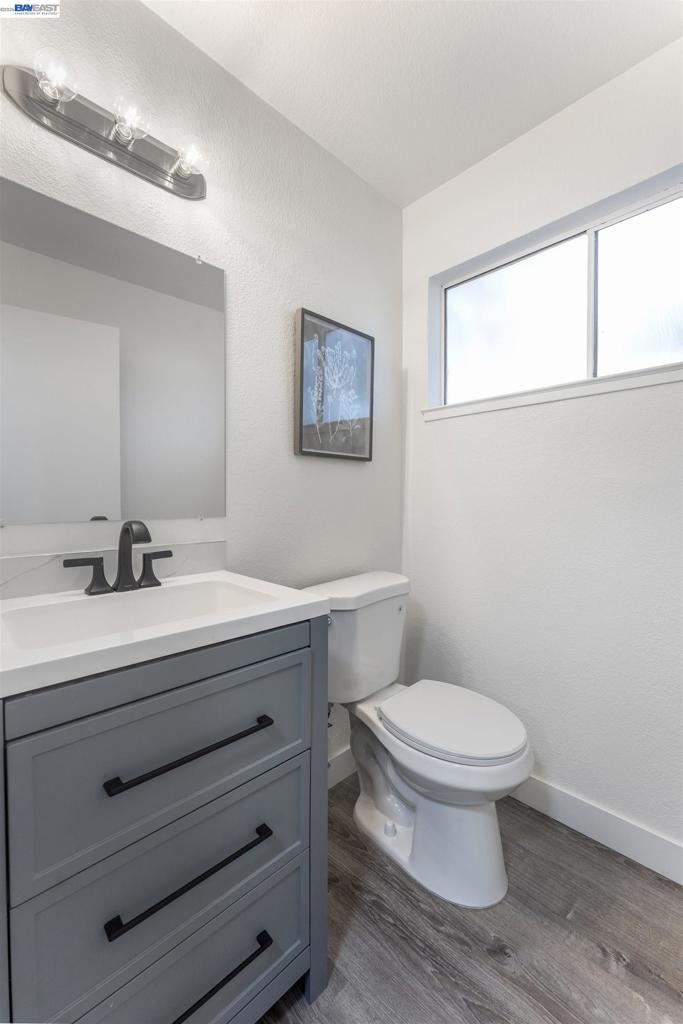 4216 Warbler Loop Property Photo 13