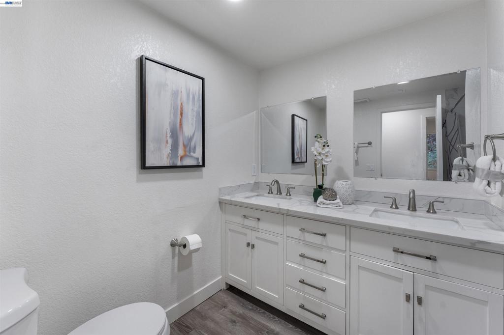 4216 Warbler Loop Property Photo 14
