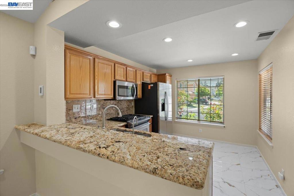 38806 Litchfield Cir Property Photo 8