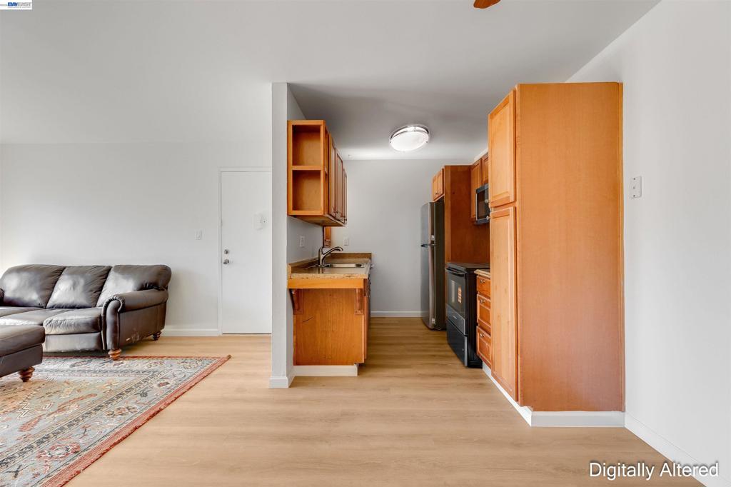 423 Gregory Street 40 Property Photo 15