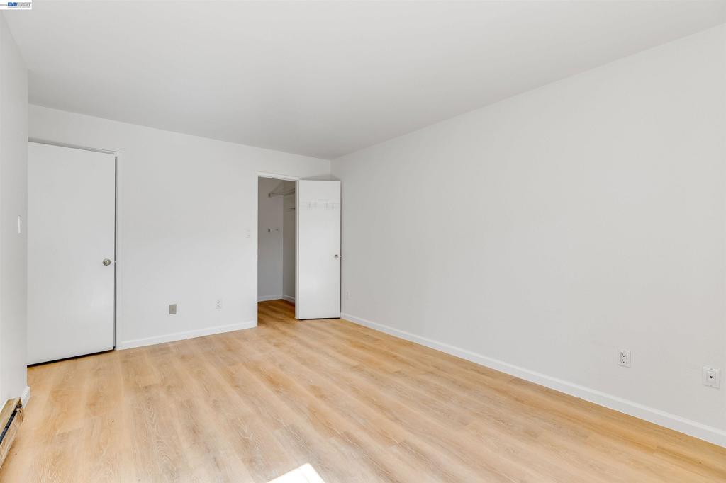 423 Gregory Street 40 Property Photo 17