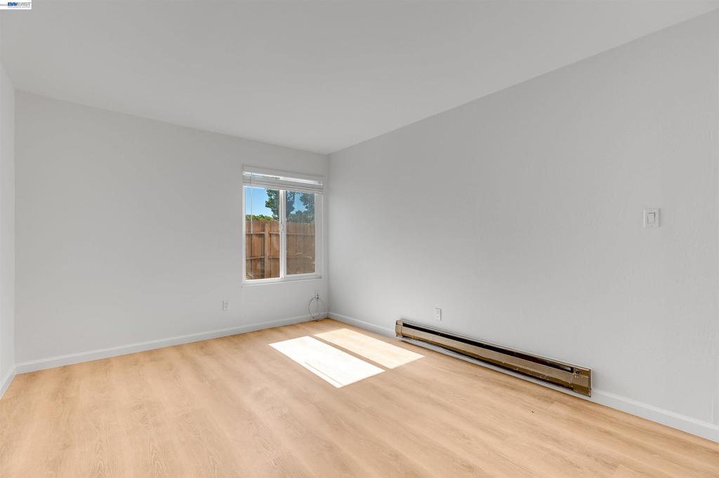 423 Gregory Street 40 Property Photo 18