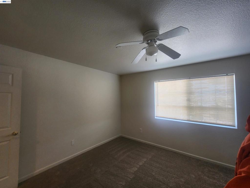 252 Lansing Way Property Photo 16