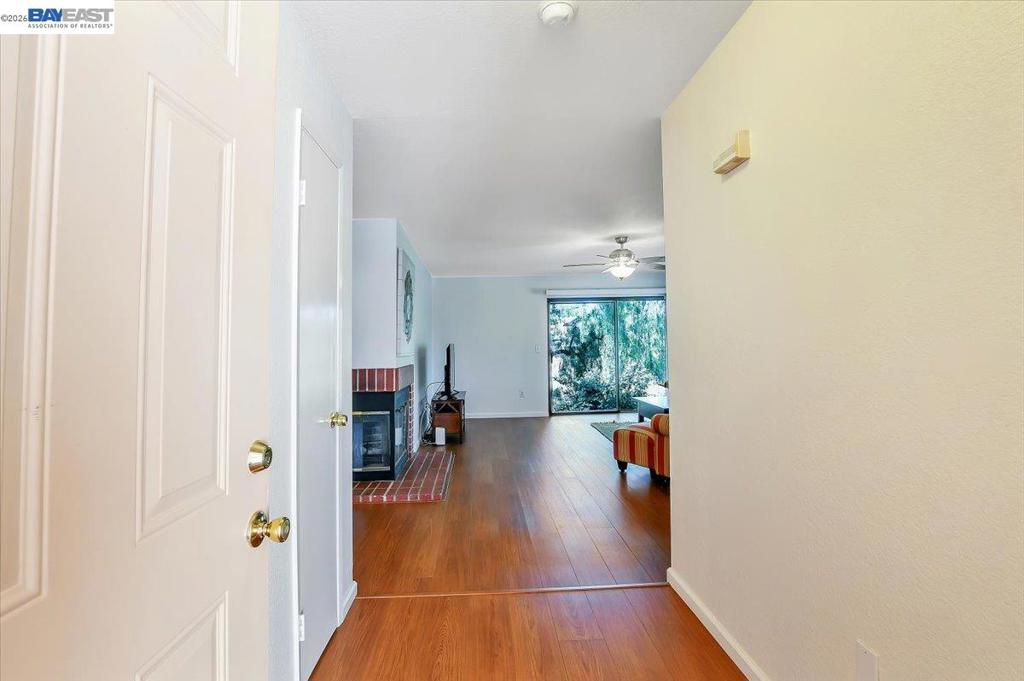2280 Renwick Ln Property Photo 7
