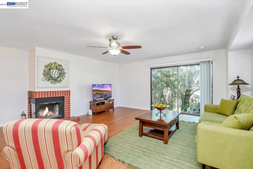 2280 Renwick Ln Property Photo 10