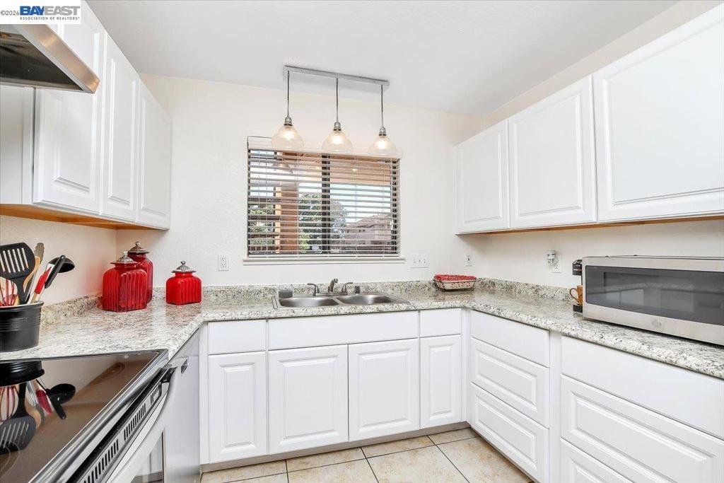 2280 Renwick Ln Property Photo 14