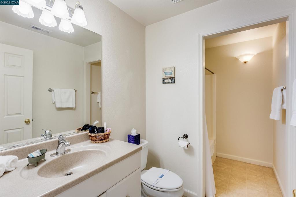 19112 Dyer Ct Property Photo 13