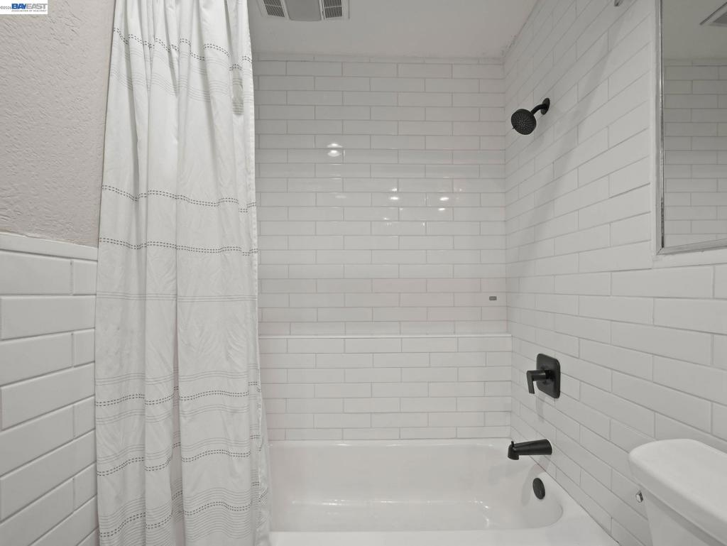 137 Wilton Pl Property Photo 29