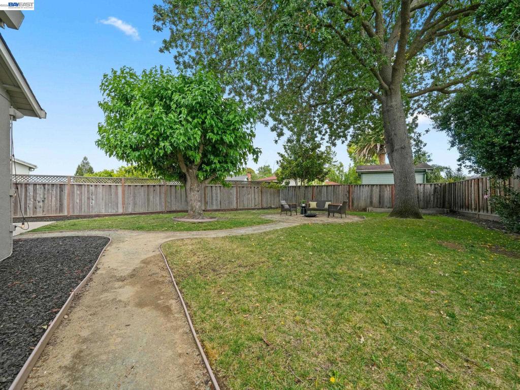 137 Wilton Pl Property Photo 32