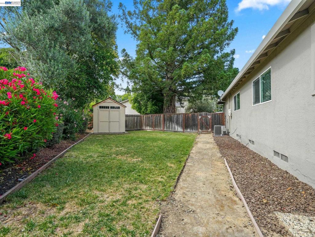 137 Wilton Pl Property Photo 35