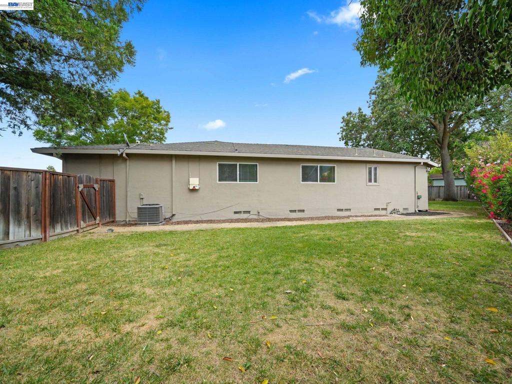 137 Wilton Pl Property Photo 37