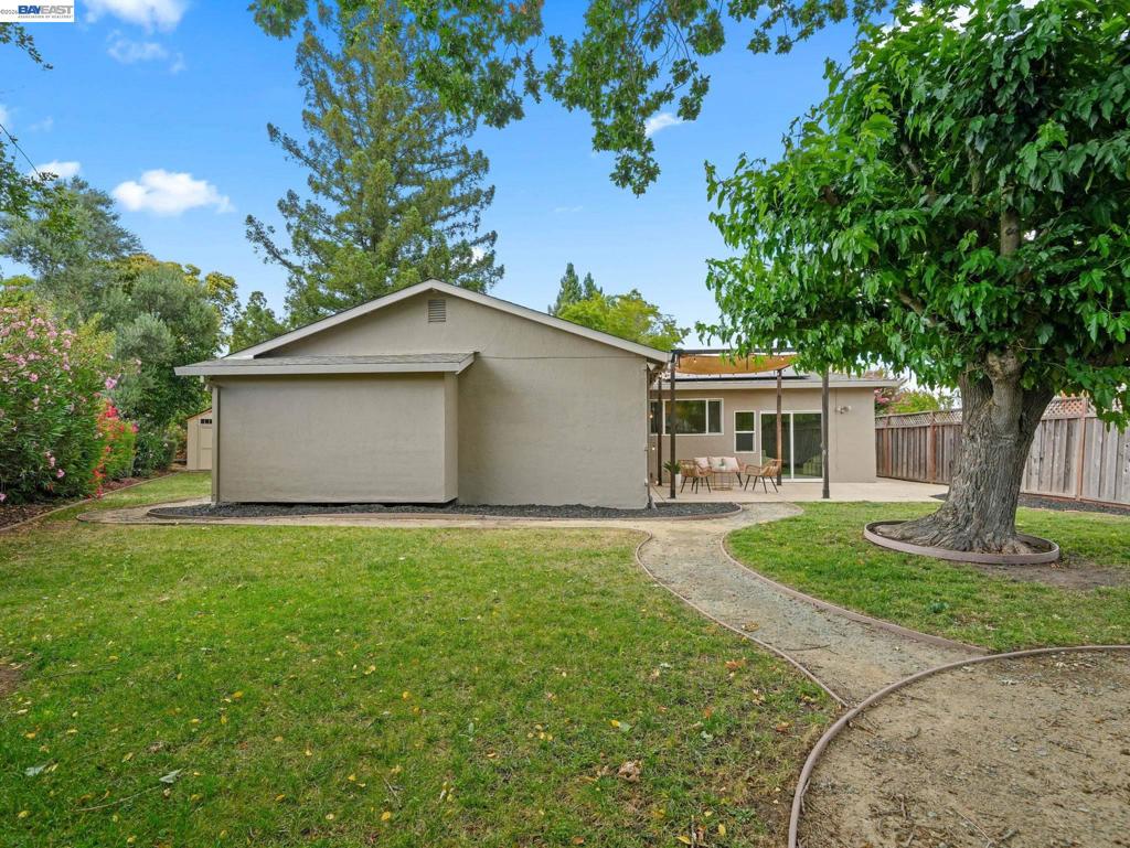 137 Wilton Pl Property Photo 38