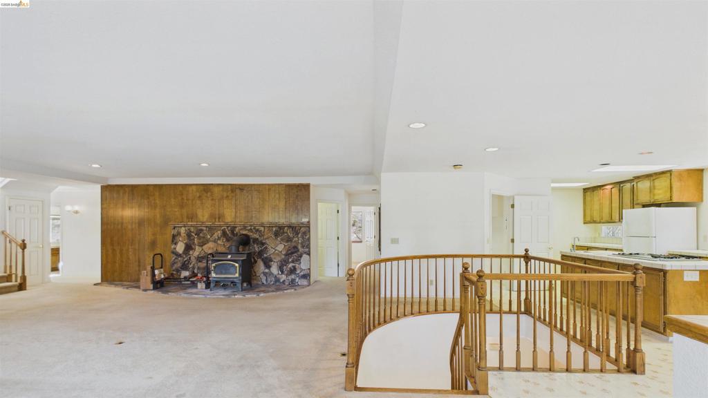 23113 Red Wing Trl Property Photo 4