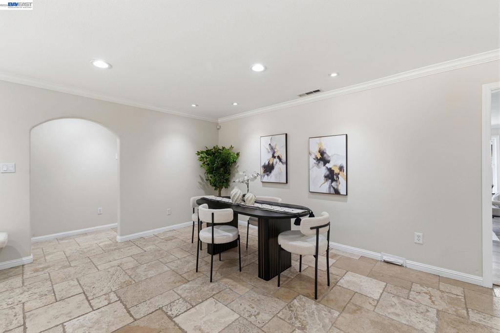 3370 Gardella Plz Property Photo 11