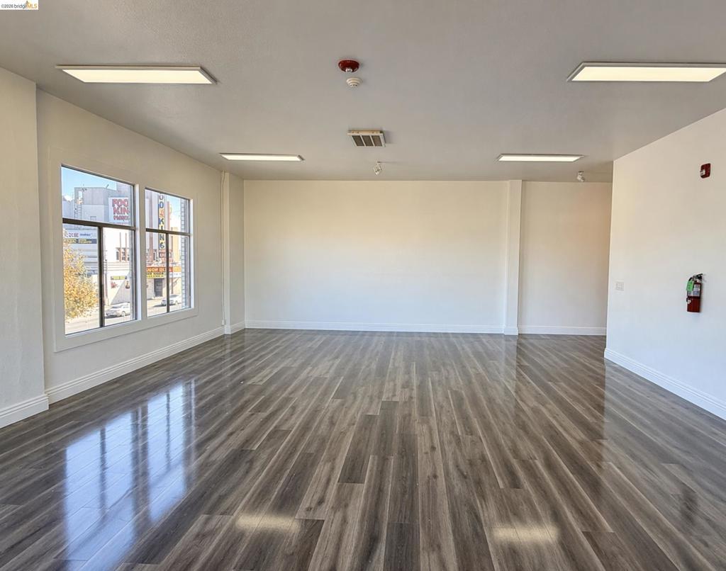 8801 International Blvd Property Photo 5