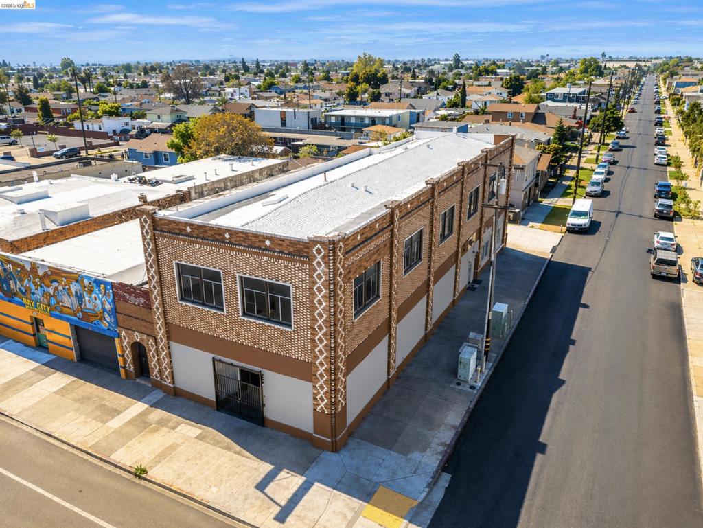 8801 International Blvd Property Photo 8