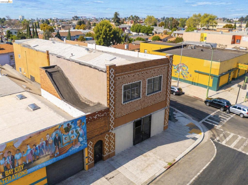 8801 International Blvd Property Photo 10