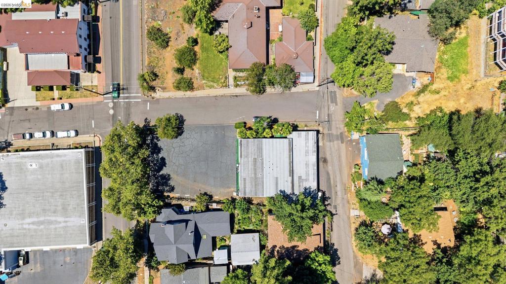 418 S Shepherd St Property Photo 23