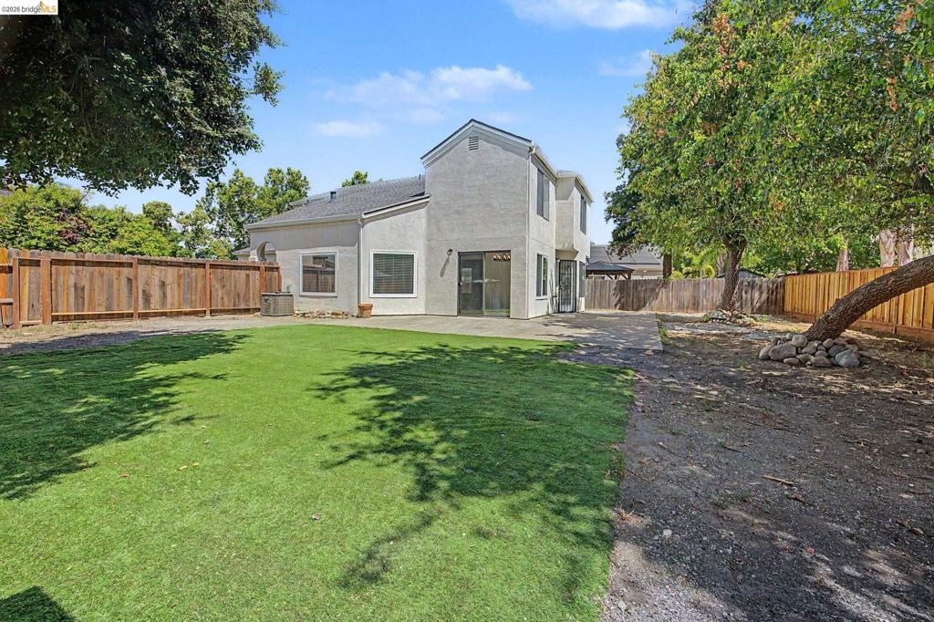 38 Nightingale Ct Property Photo 68