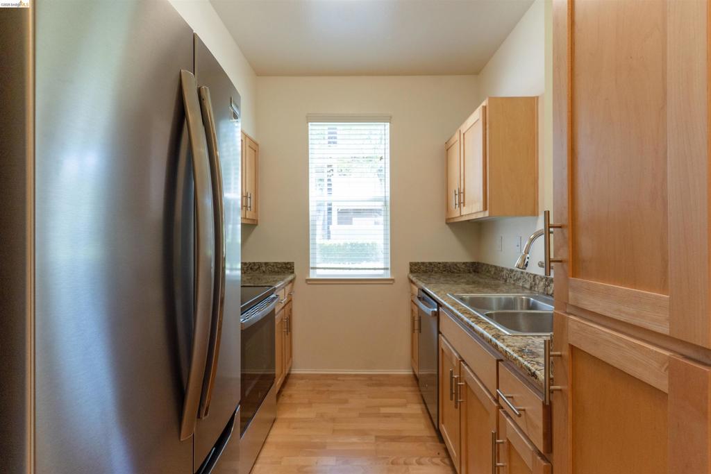 211 Bayside Ct Property Photo 8