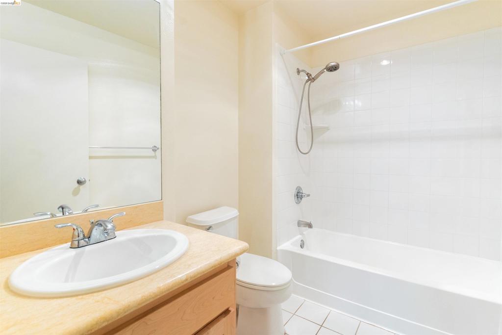 211 Bayside Ct Property Photo 13