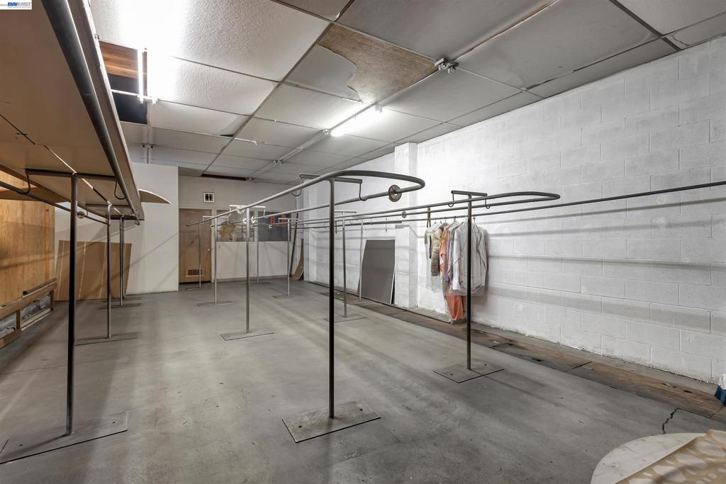 190 14th Street Property Photo 8