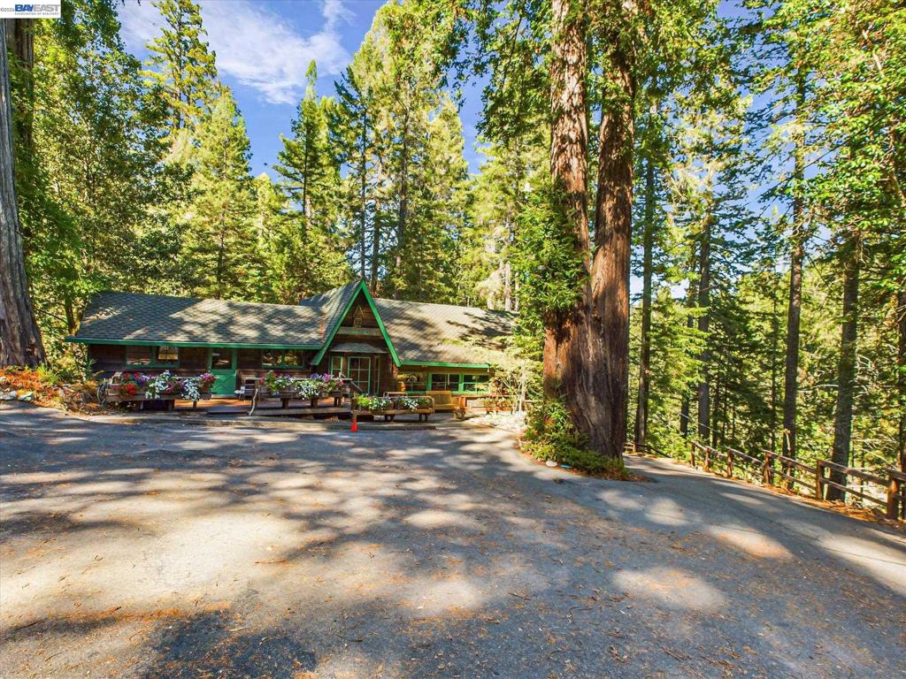 2089 St Highway 101 Property Photo 4