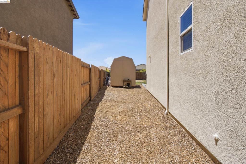 782 Silver Creek Cir Property Photo 39