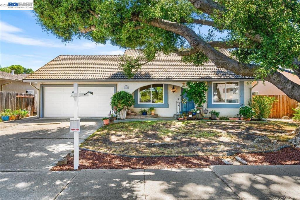 675 Alameda Dr