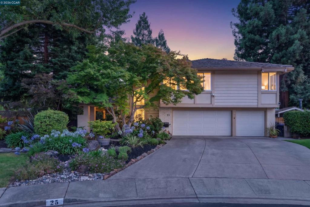 25 Lynnbrook Ct Property Photo 1