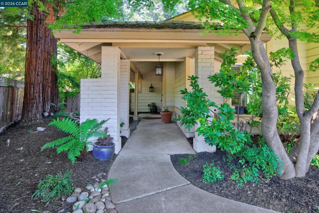 25 Lynnbrook Ct Property Photo 9