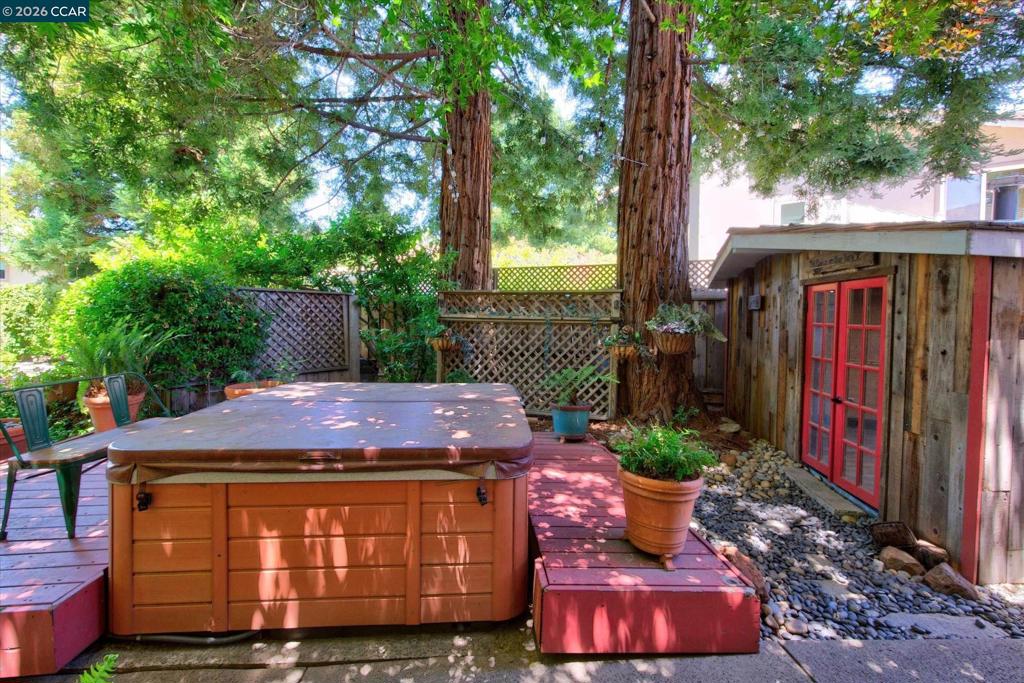 25 Lynnbrook Ct Property Photo 73