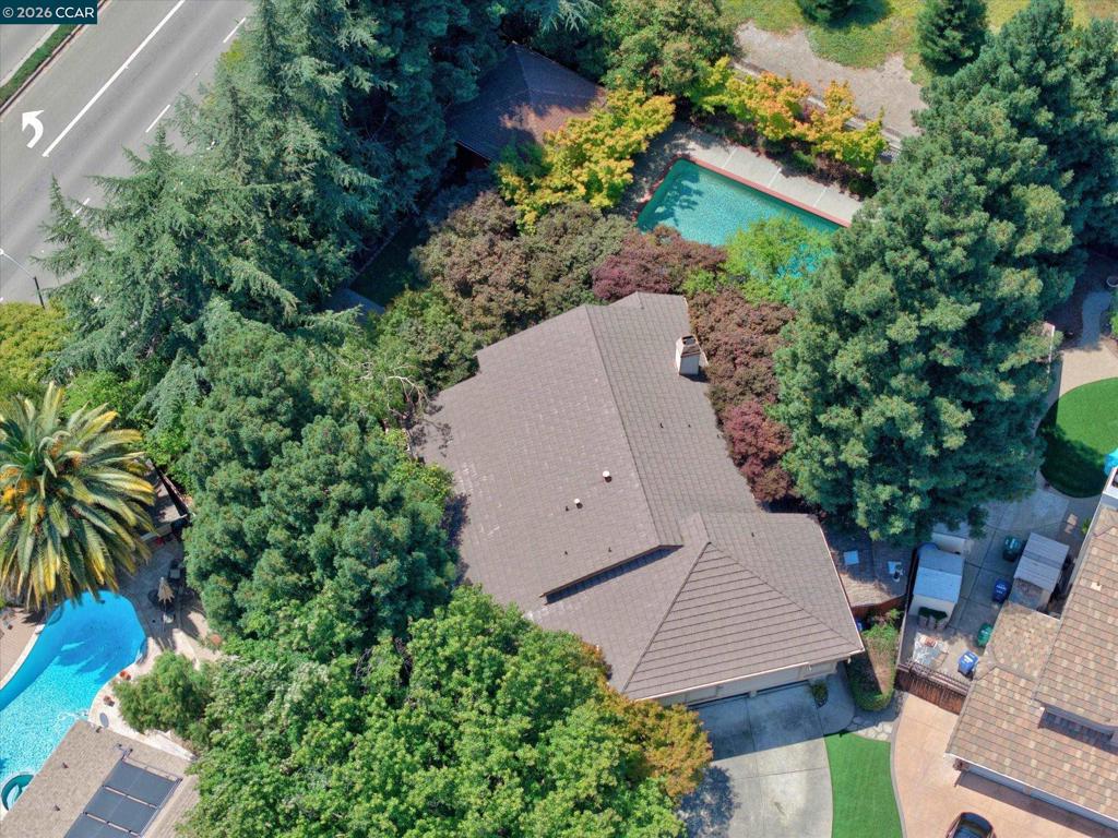 25 Lynnbrook Ct Property Photo 82