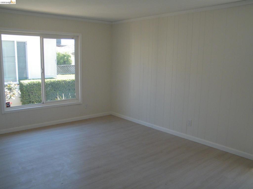 2275 Washington Ave Property Photo 5