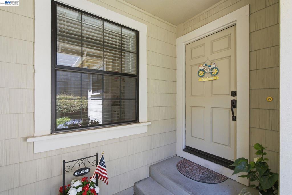 1896 Brixton Ct Property Photo 6