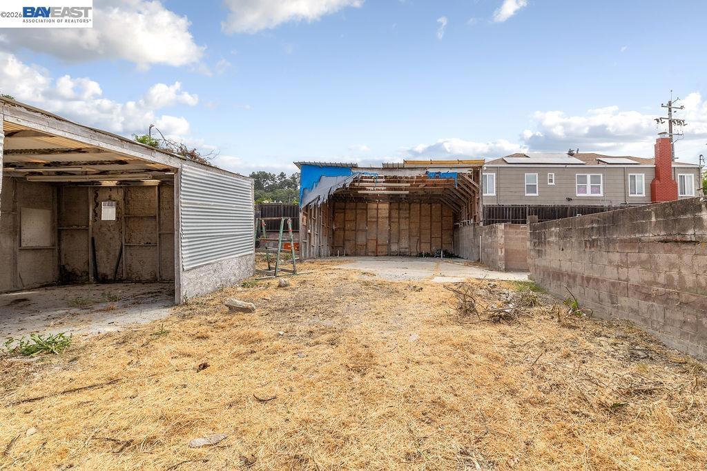 9346 Macarthur Blvd Property Photo 7