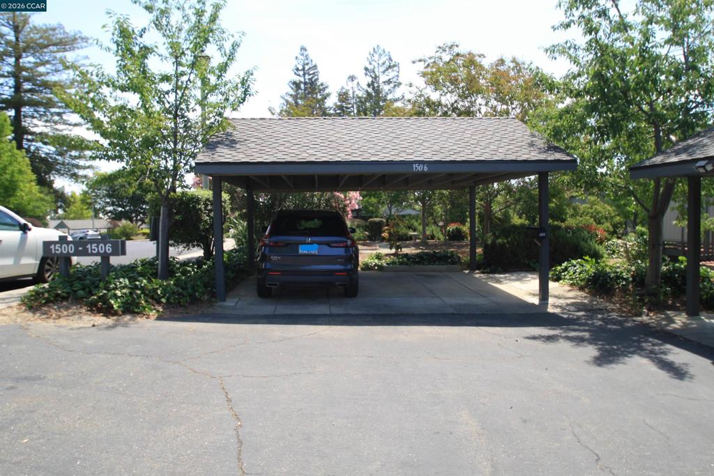 1506 Ashwood Dr Property Photo 22