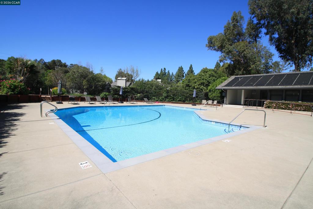 1506 Ashwood Dr Property Photo 26