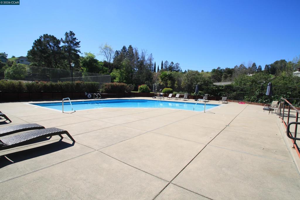 1506 Ashwood Dr Property Photo 28