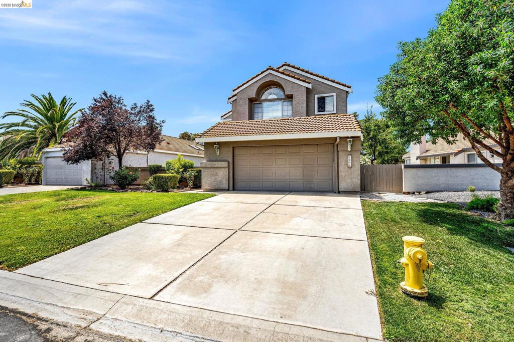 2451 Cherry Hills Drive Property Photo 3