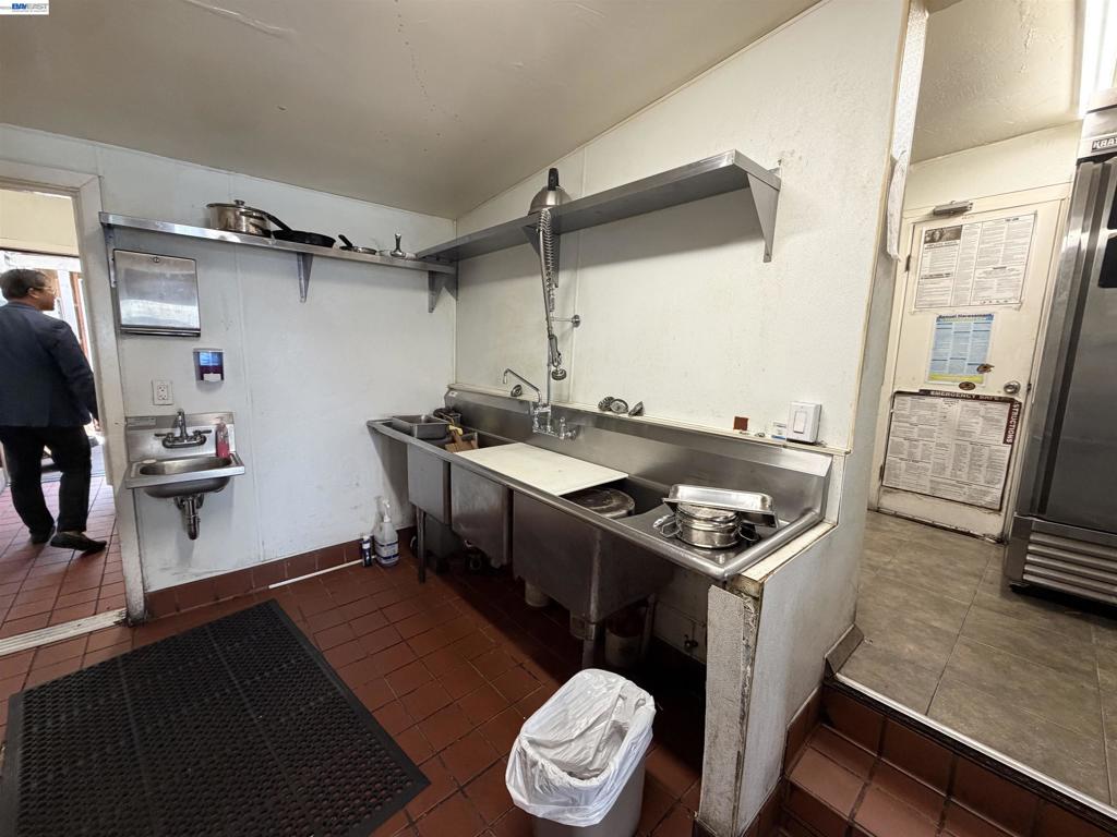 33 Visitation Ave Property Photo 12
