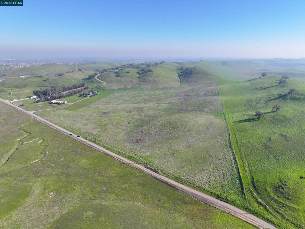 Briones Valley Rd Property Photo 4