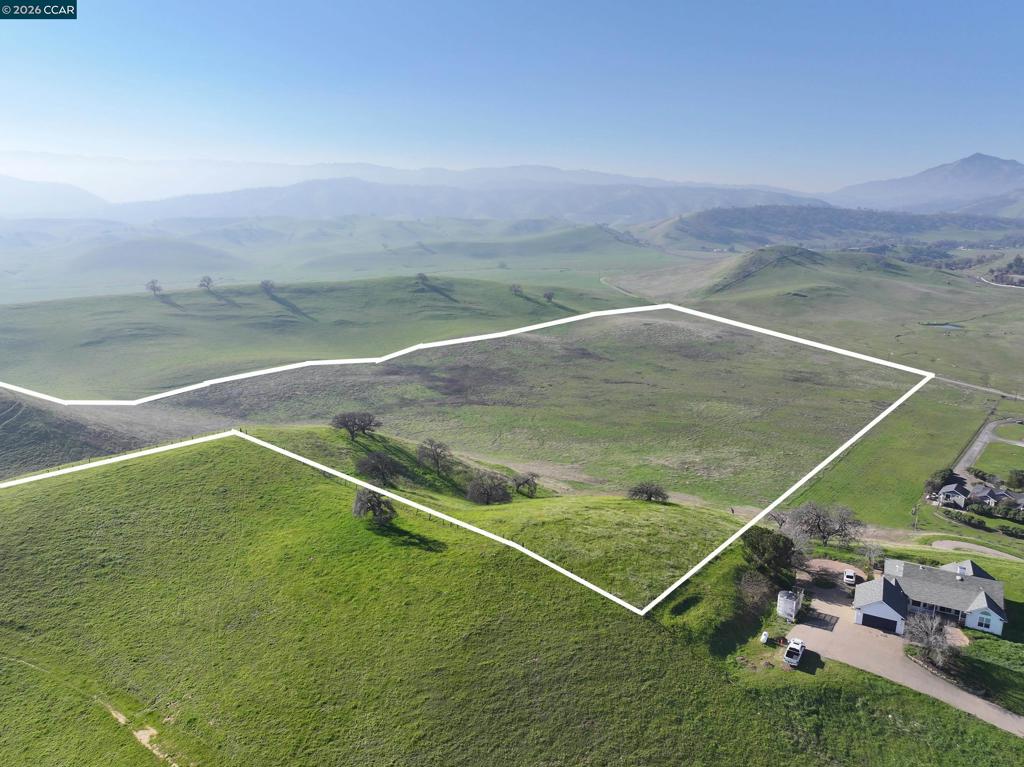 Briones Valley Rd Property Photo 8