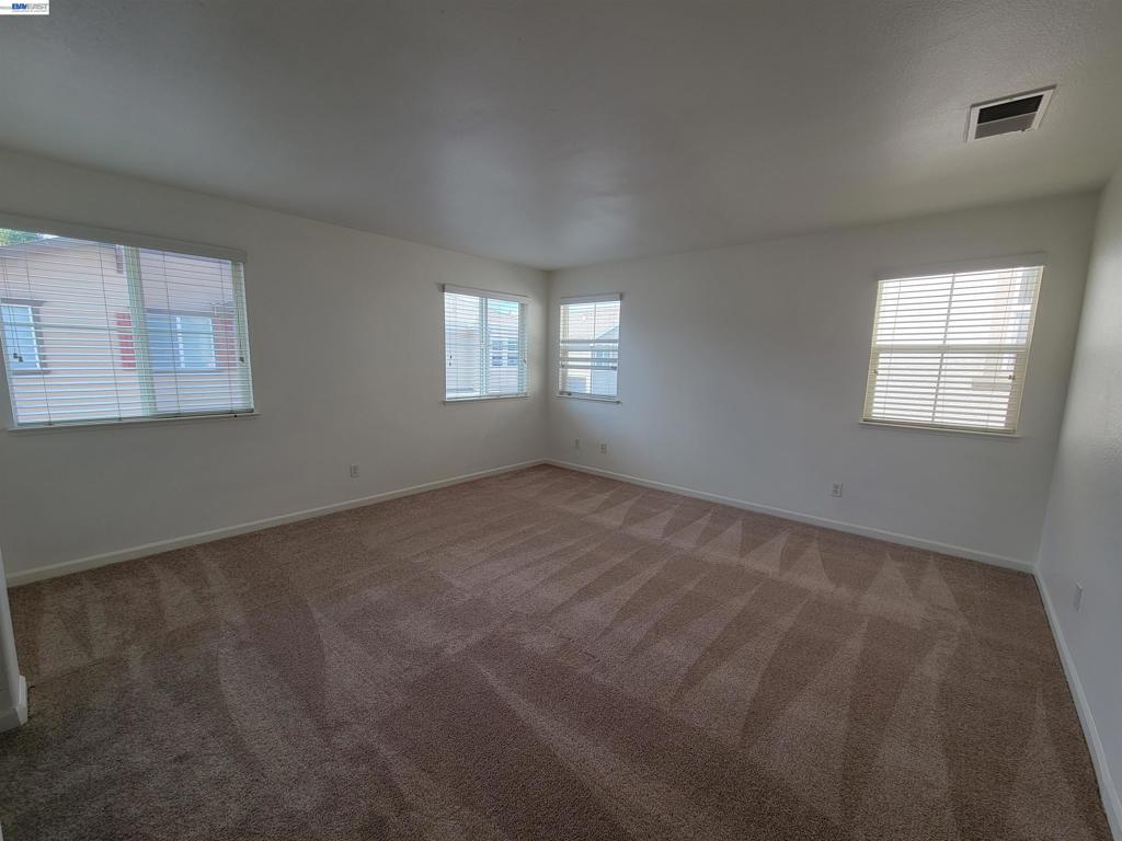 313 Turnstone Cir Property Photo 10