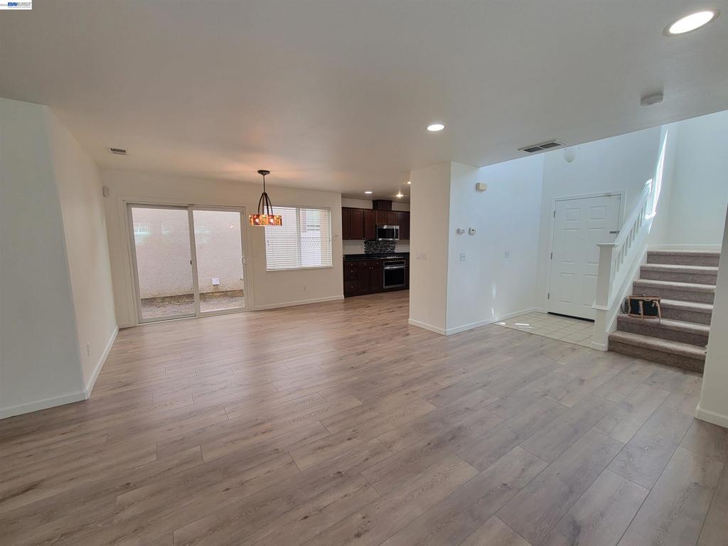 313 Turnstone Cir Property Photo 22