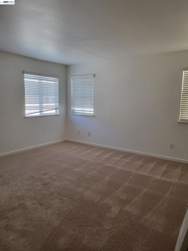 313 Turnstone Cir Property Photo 27